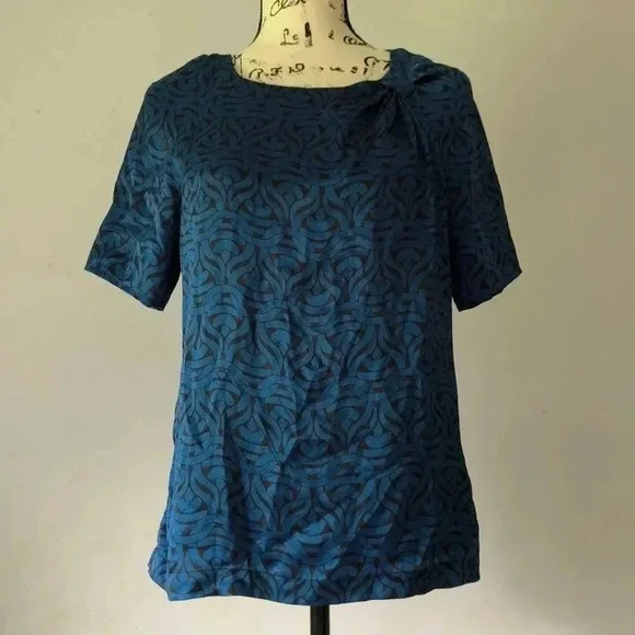 Banana Republic Silk Blouse - Picture 2 of 6